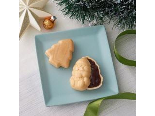 アデリー サンタさんの手づくりあんバターモナカ □お取り寄せ品 【購入入数８個】［入荷までお時間がかかります］